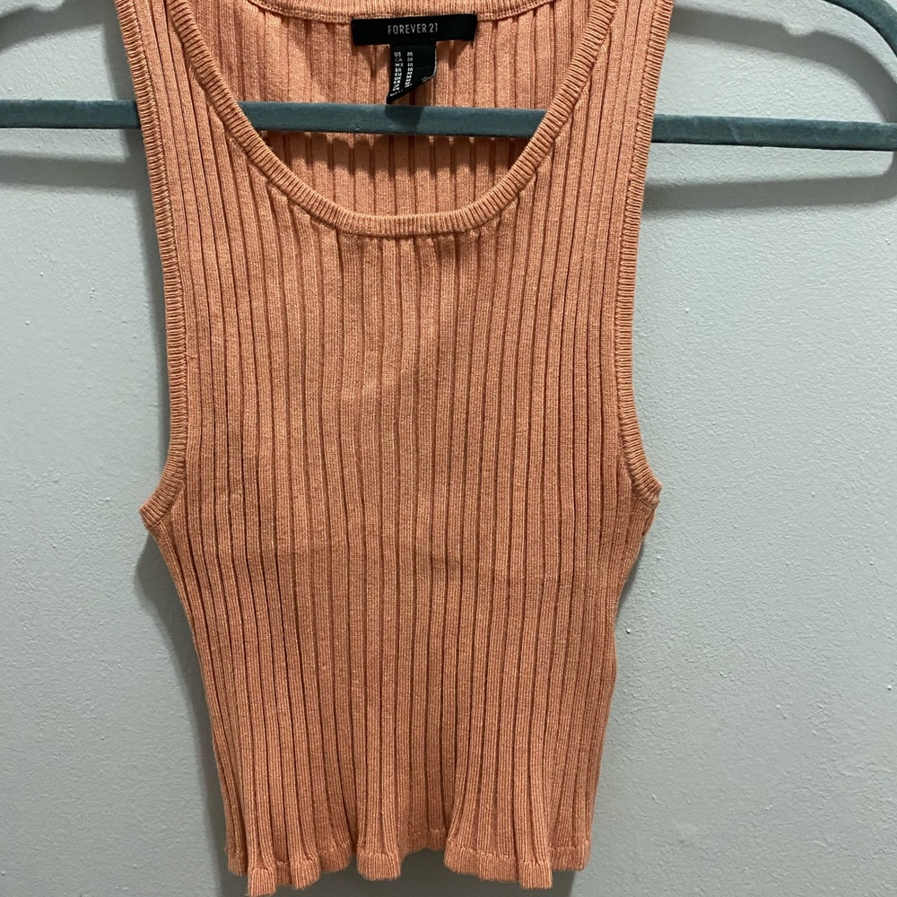 Forever 21 Pink ribbed crop top